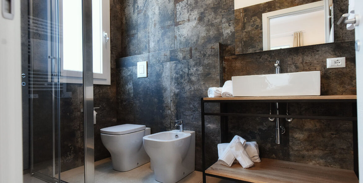 Mothia_bathroom